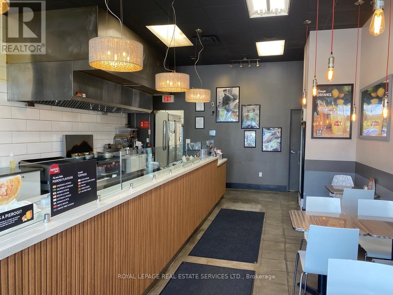 












4336 KING STREET E

,
Kitchener,




Ontario
N2P3W6

