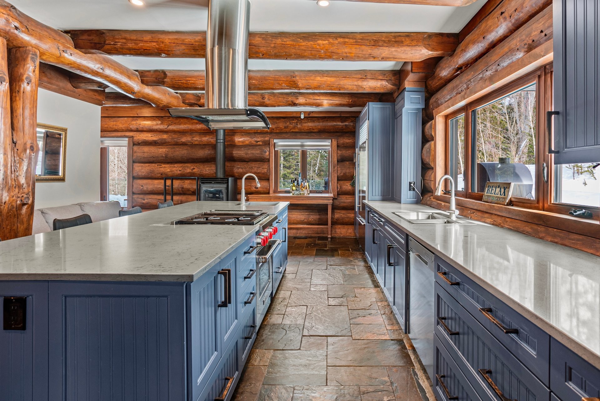 









494


Ch. de Chertsey

,
Estérel,




QC
J0T1L0

