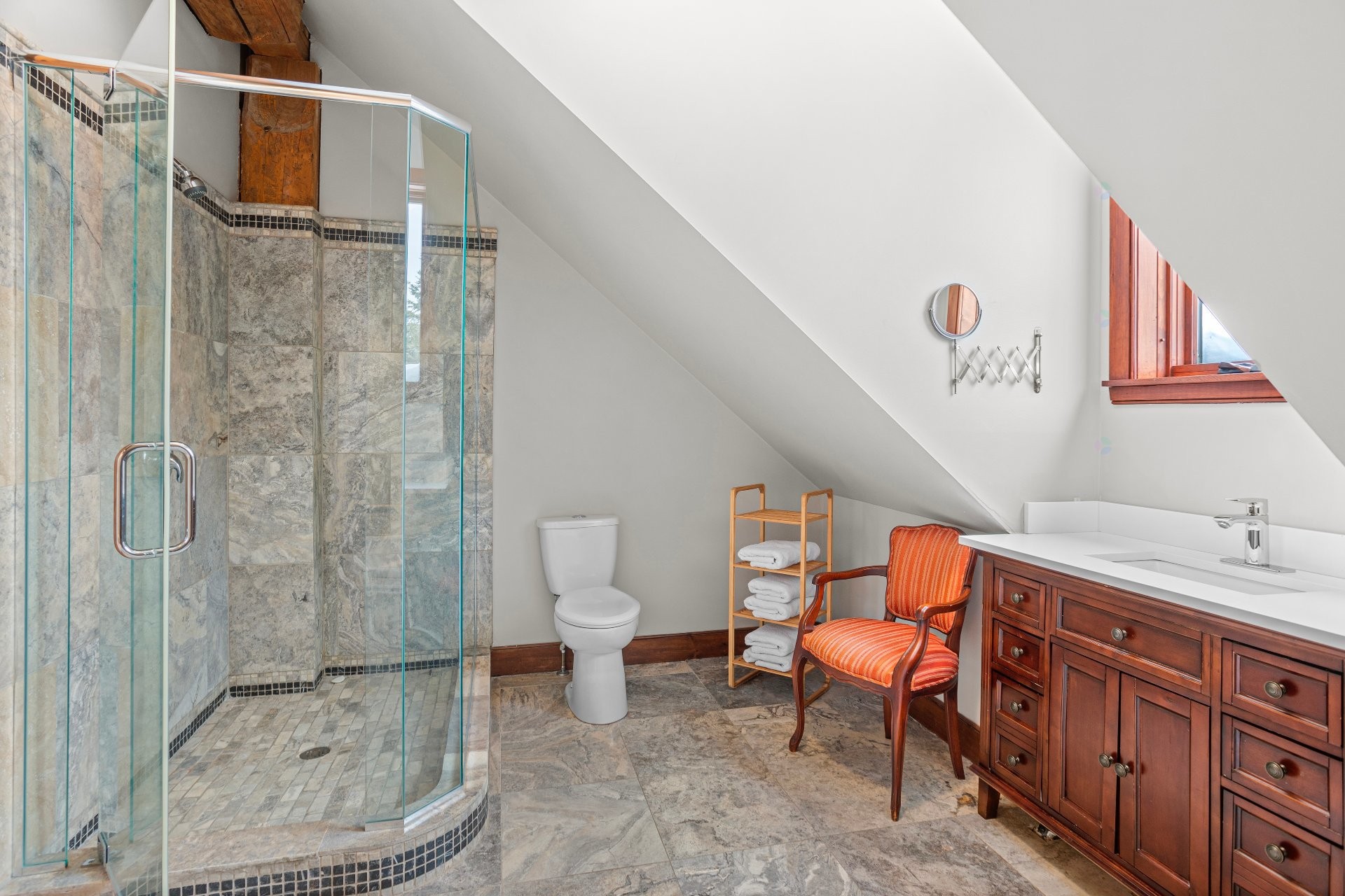 









494


Ch. de Chertsey

,
Estérel,




QC
J0T1L0

