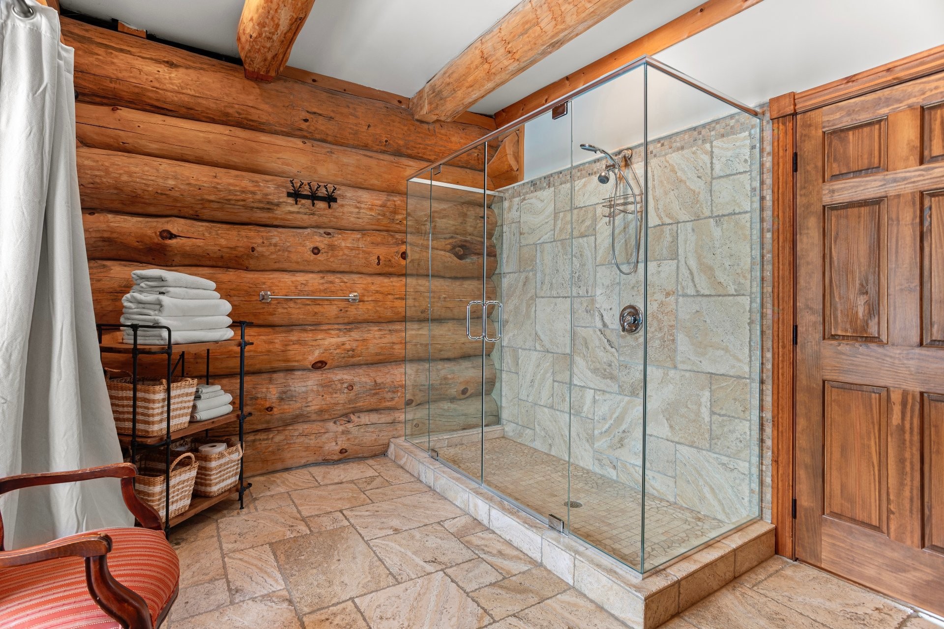 









494


Ch. de Chertsey

,
Estérel,




QC
J0T1L0

