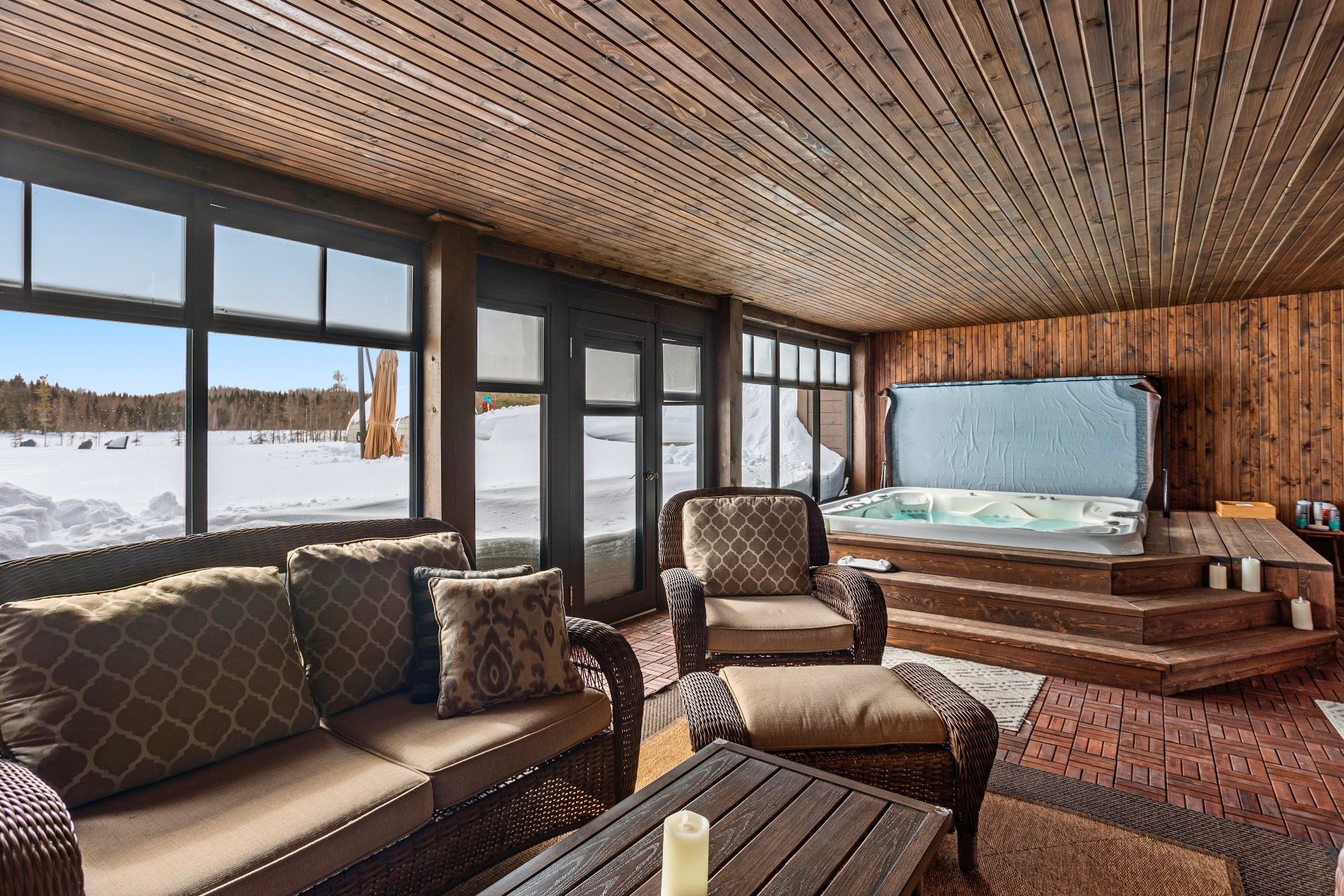 









494


Ch. de Chertsey

,
Estérel,




QC
J0T1L0

