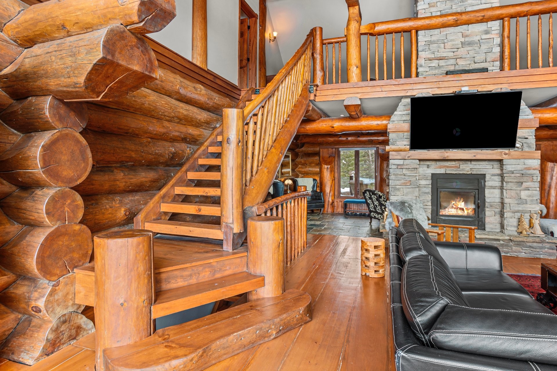 









494


Ch. de Chertsey

,
Estérel,




QC
J0T1L0

