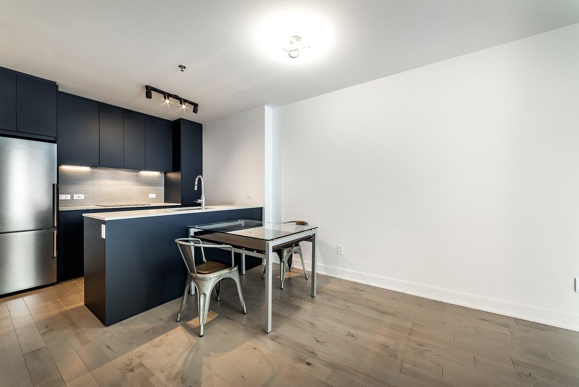 









2300


Rue Tupper

, 2108,
Montréal (Ville-Marie),




QC
H3H0B9


