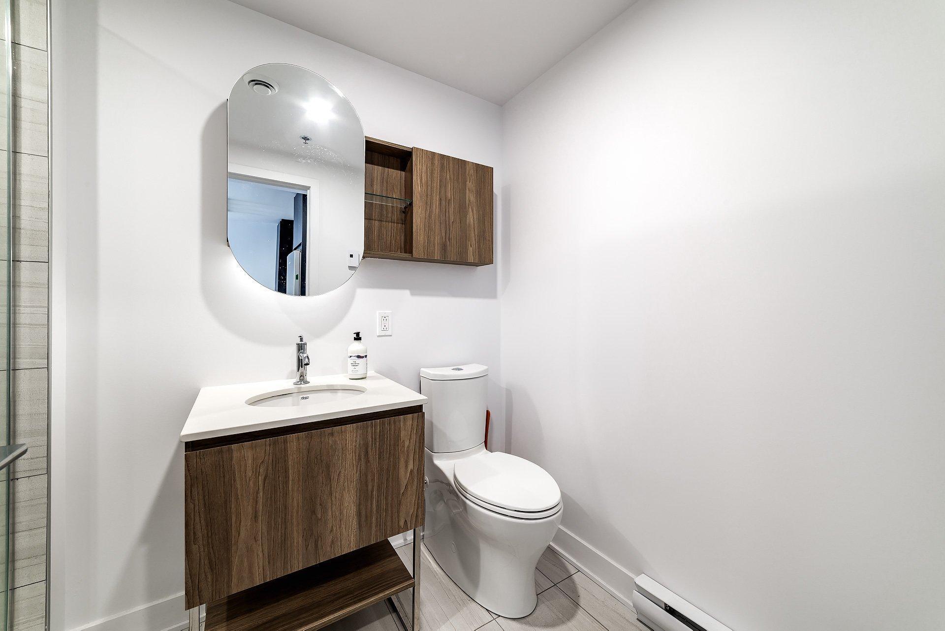 









2300


Rue Tupper

, 2108,
Montréal (Ville-Marie),




QC
H3H0B9

