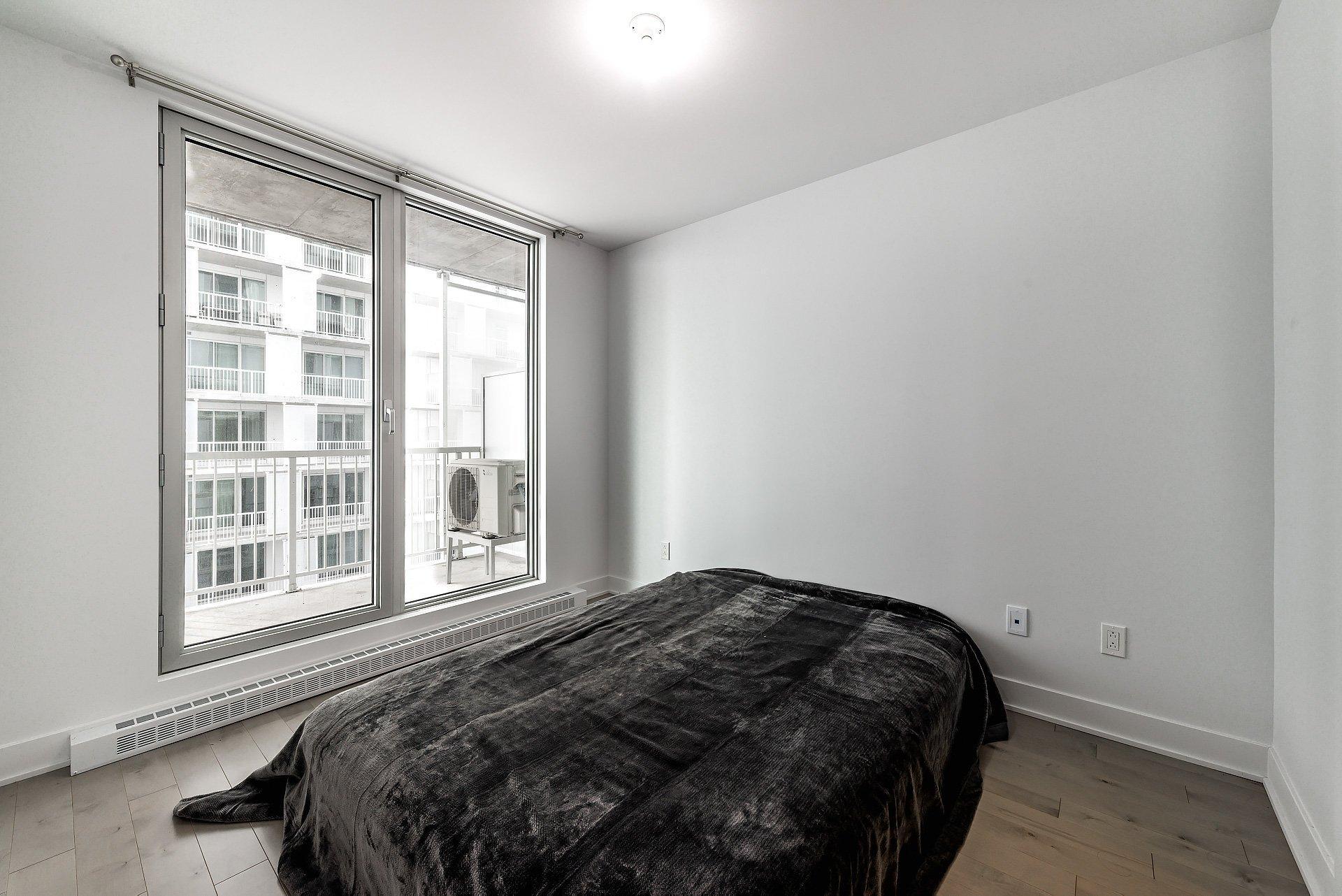 









2300


Rue Tupper

, 2108,
Montréal (Ville-Marie),




QC
H3H0B9

