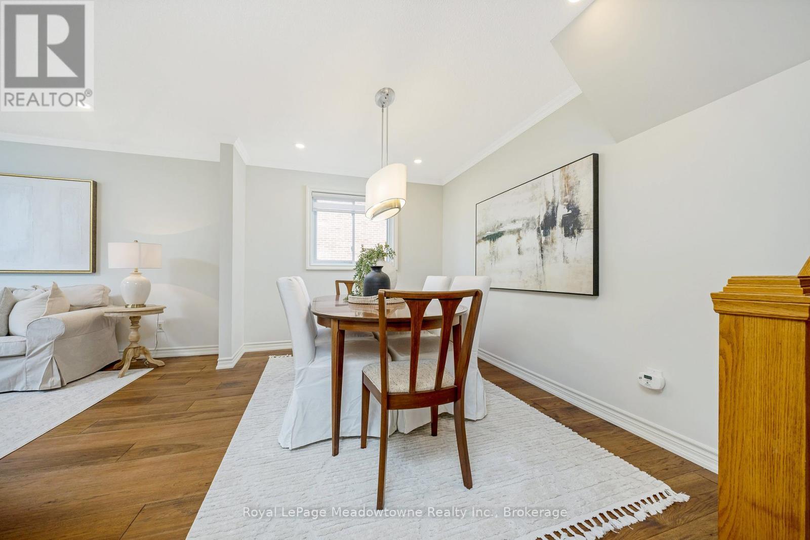 












738 ROBERTSON CRESCENT

,
Milton (TM Timberlea),




Ontario
L9T4W4

