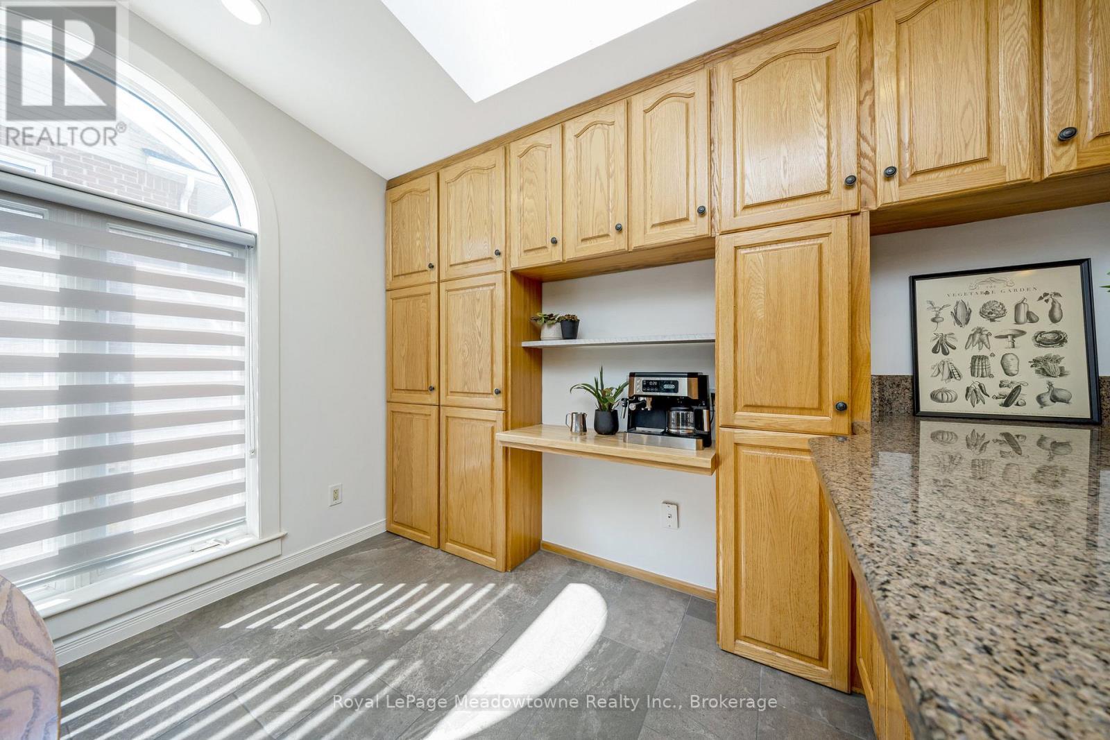 












738 ROBERTSON CRESCENT

,
Milton (TM Timberlea),




Ontario
L9T4W4

