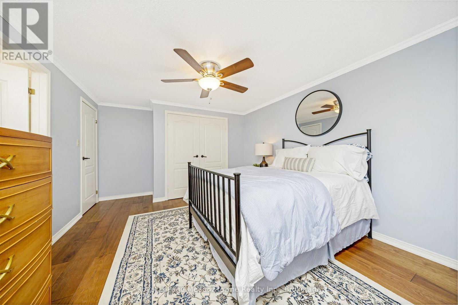 












738 ROBERTSON CRESCENT

,
Milton (TM Timberlea),




Ontario
L9T4W4

