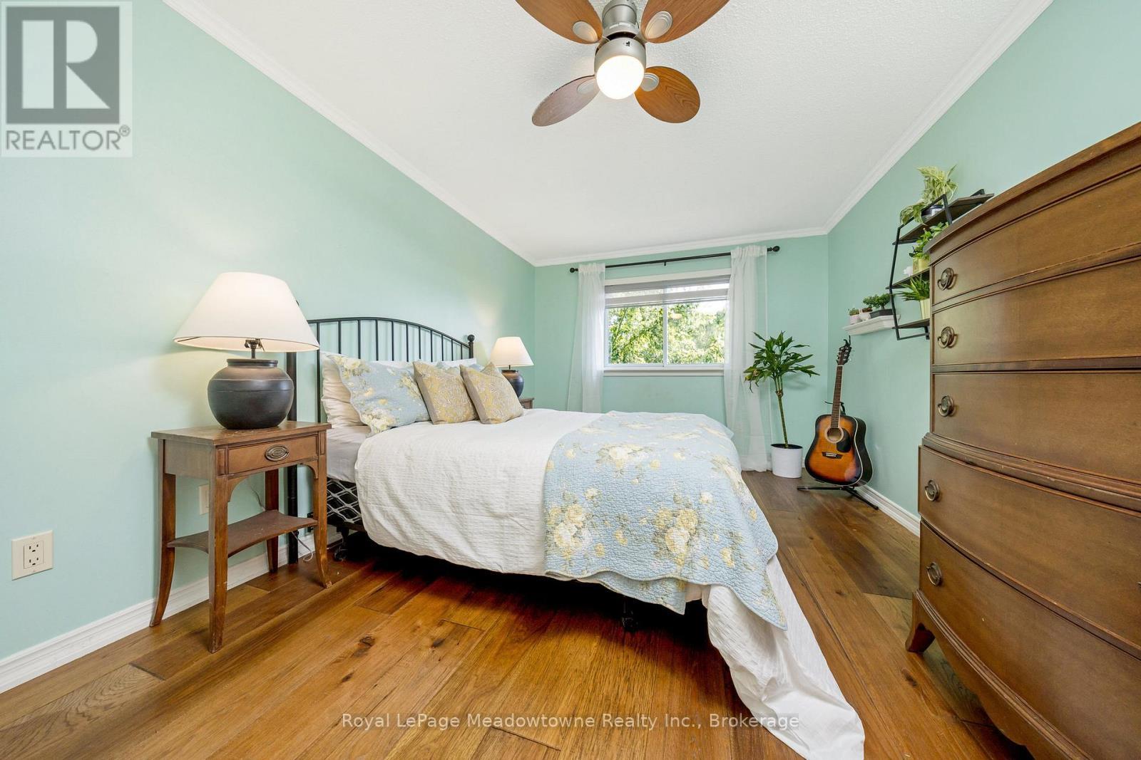 












738 ROBERTSON CRESCENT

,
Milton (TM Timberlea),




Ontario
L9T4W4

