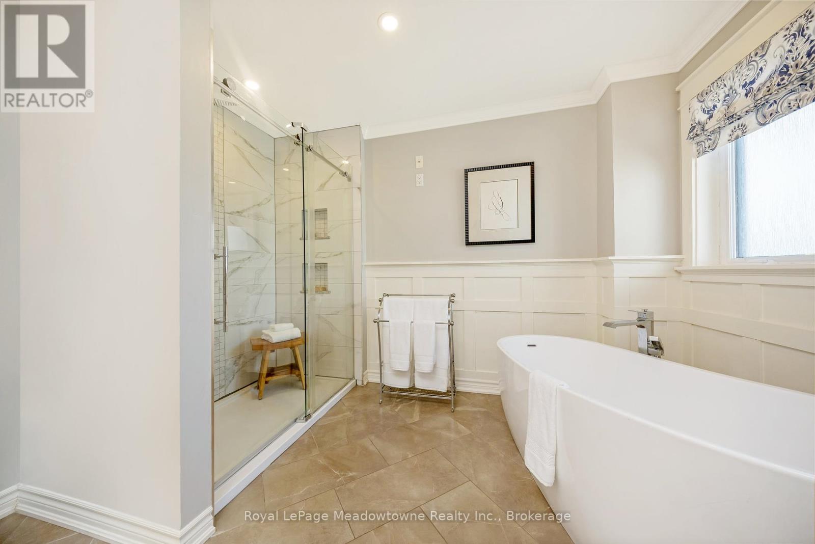 












738 ROBERTSON CRESCENT

,
Milton (TM Timberlea),




Ontario
L9T4W4

