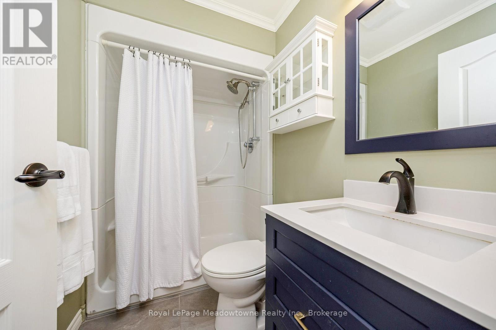 












738 ROBERTSON CRESCENT

,
Milton (TM Timberlea),




Ontario
L9T4W4

