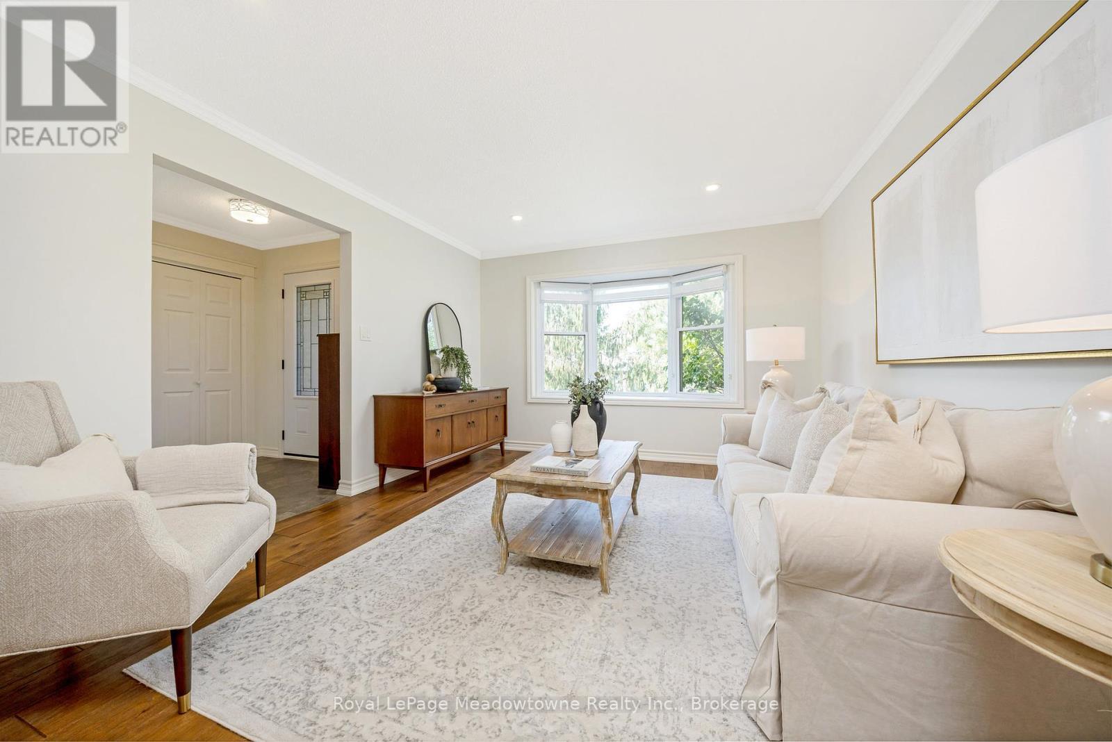 












738 ROBERTSON CRESCENT

,
Milton (TM Timberlea),




Ontario
L9T4W4

