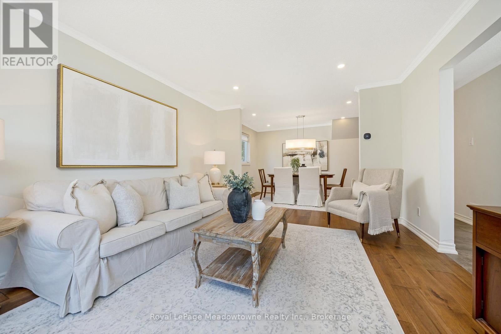 












738 ROBERTSON CRESCENT

,
Milton (TM Timberlea),




Ontario
L9T4W4

