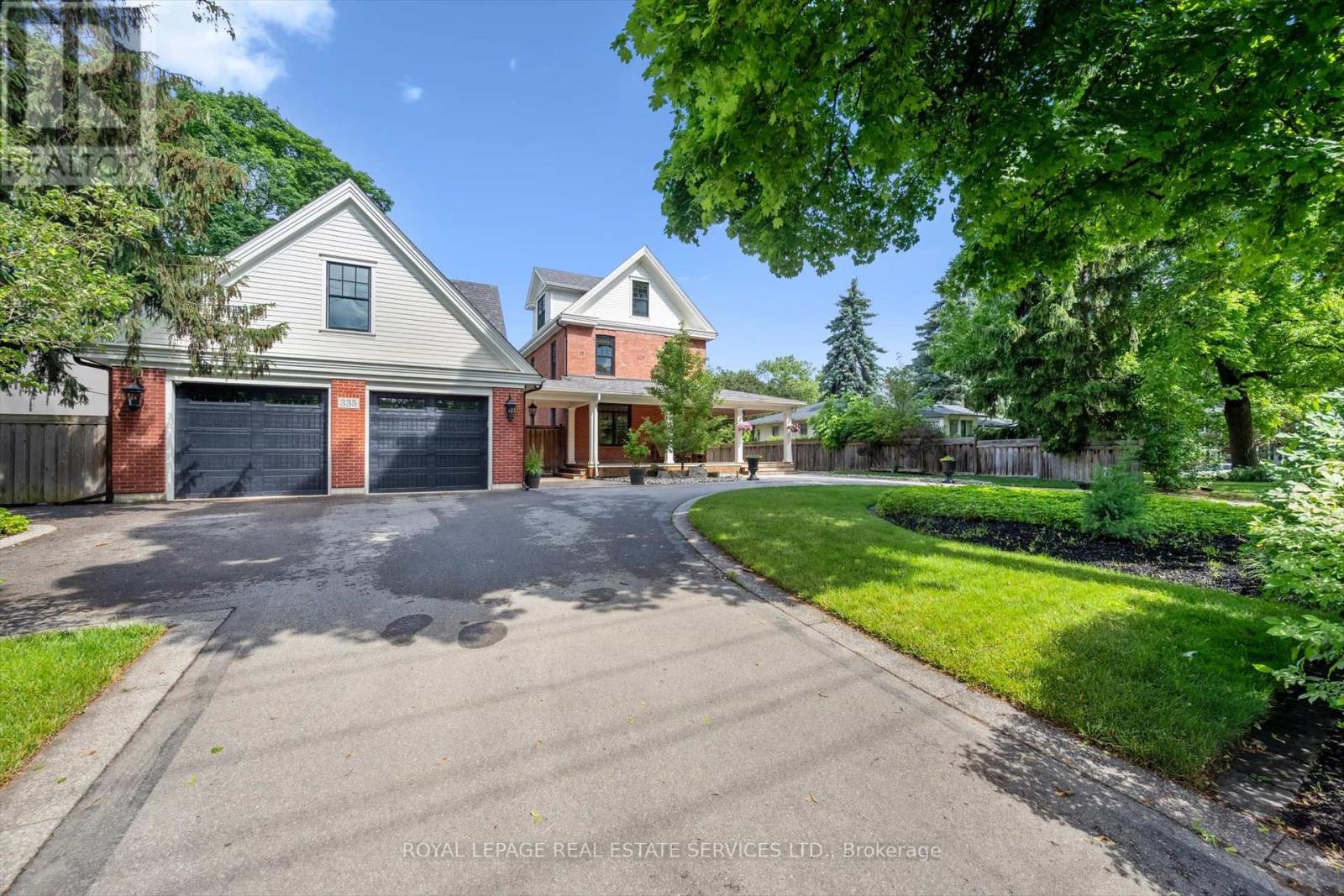 












335 LAKESHORE ROAD W

,
Oakville,




Ontario
L6K1G3

