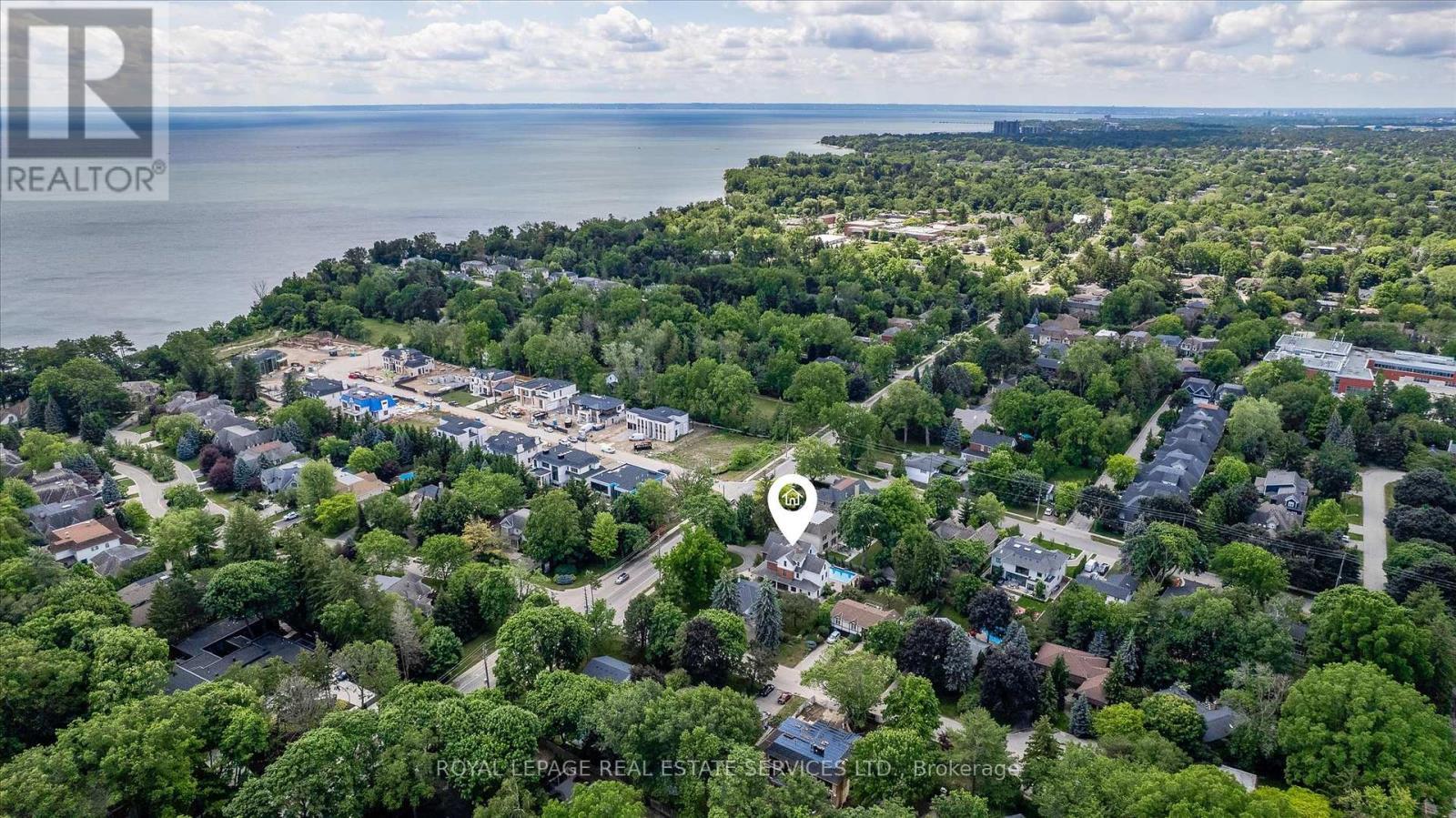 












335 LAKESHORE ROAD W

,
Oakville,




Ontario
L6K1G3

