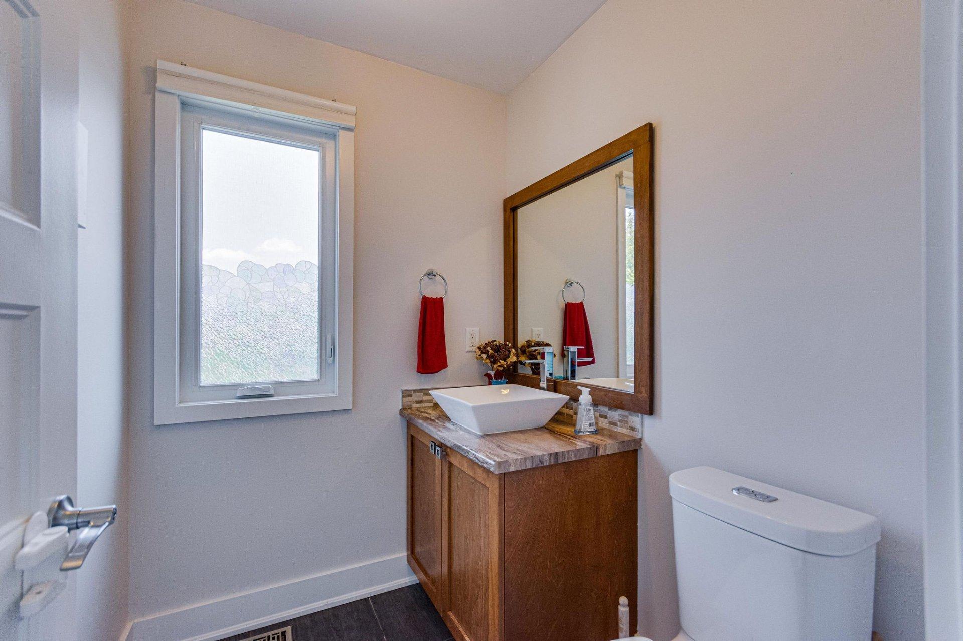 









118


Rue de la Tortue

,
Gatineau (Aylmer),




QC
J9J1N1

