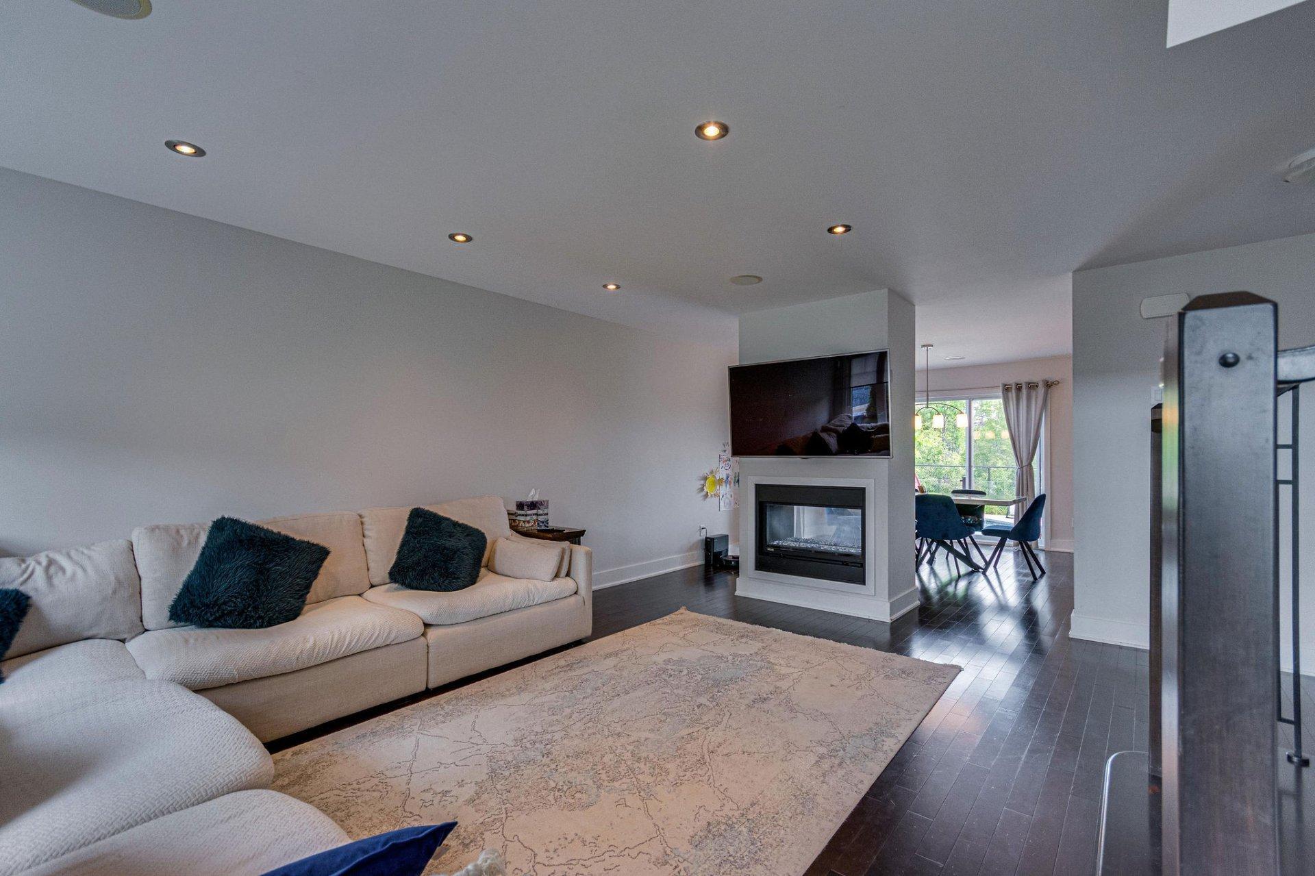 









118


Rue de la Tortue

,
Gatineau (Aylmer),




QC
J9J1N1

