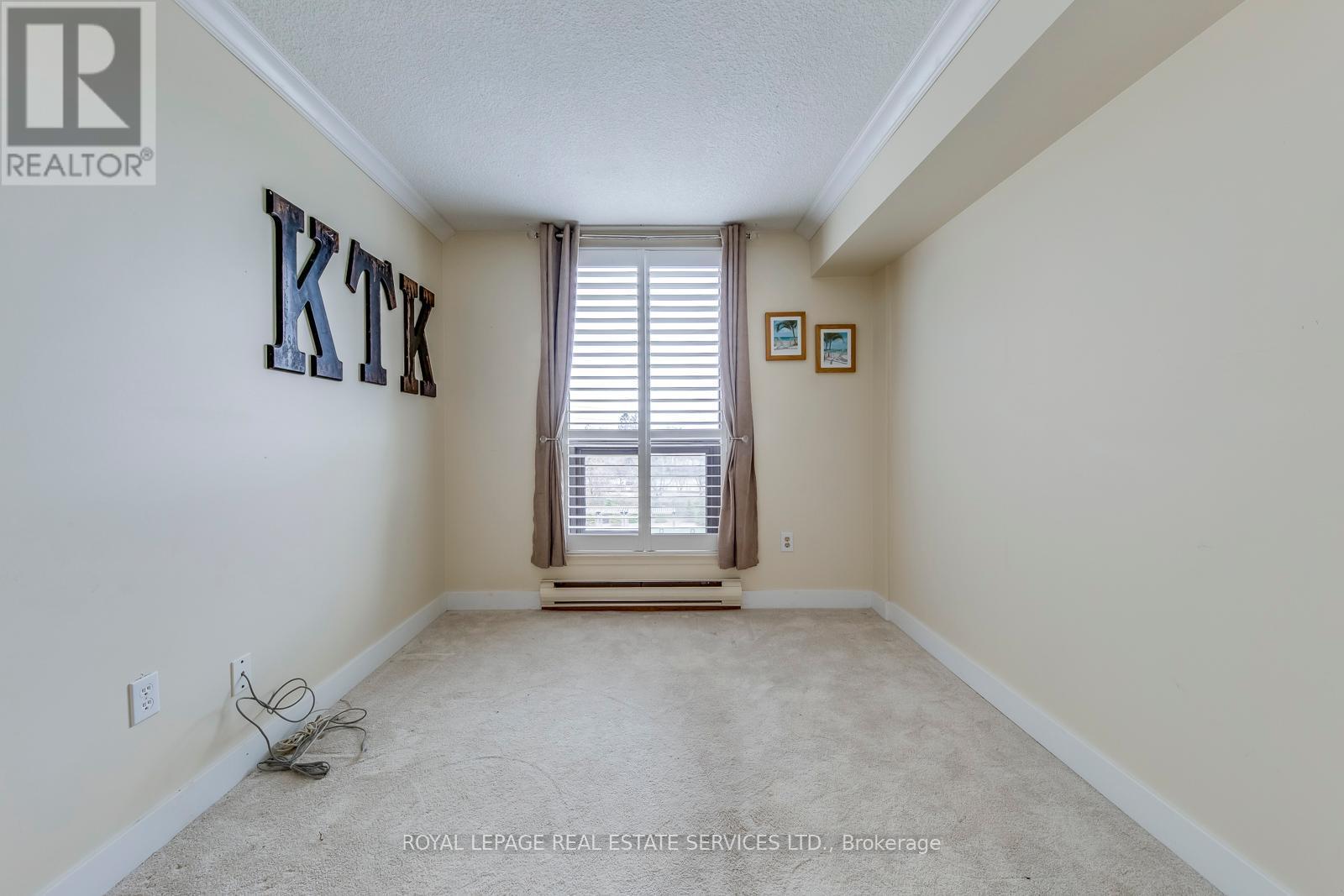 












511 - 965 INVERHOUSE DRIVE

,
Mississauga,




Ontario
L5J4B4

