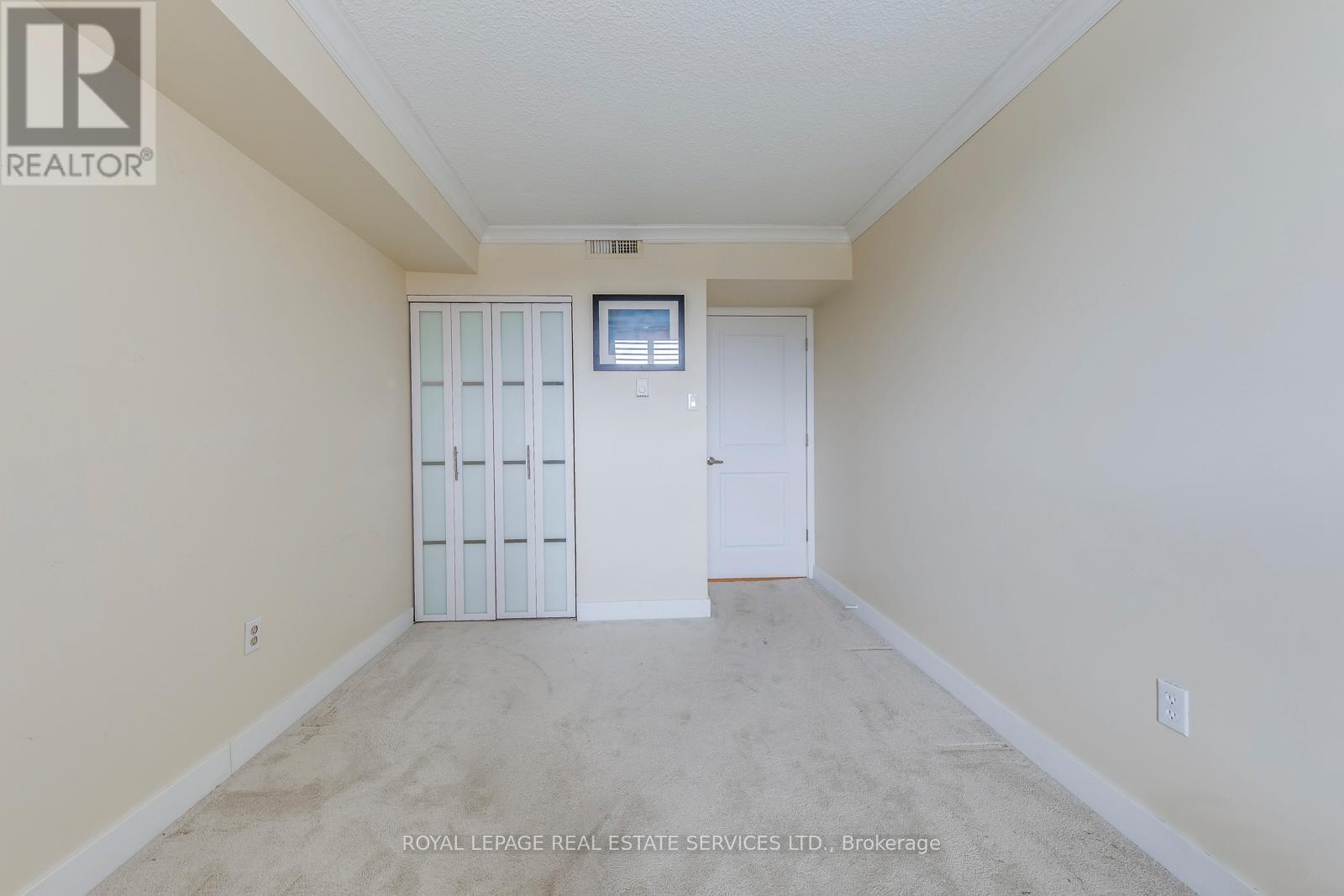 












511 - 965 INVERHOUSE DRIVE

,
Mississauga,




Ontario
L5J4B4

