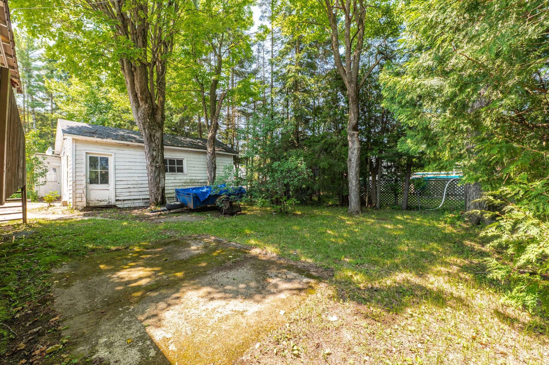 









6


Rue Liboiron

,
Sainte-Agathe-des-Monts,




QC
J8C2X3

