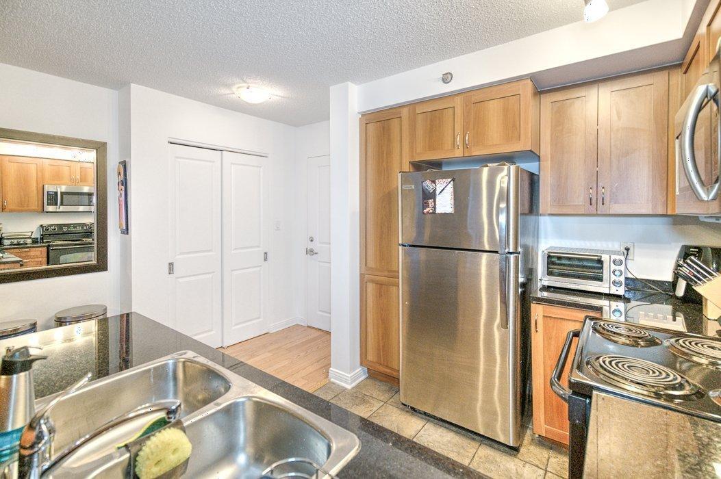 









1280


Rue St-Jacques

, 1106,
Montréal (Ville-Marie),




QC
H3C0G1

