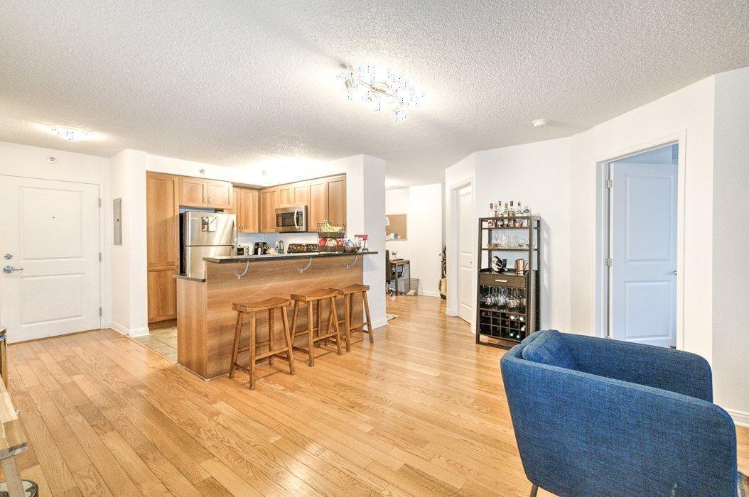 









1280


Rue St-Jacques

, 1106,
Montréal (Ville-Marie),




QC
H3C0G1

