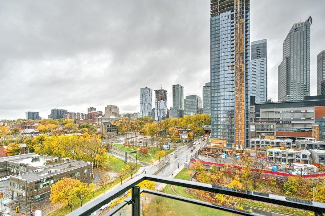 









1280


Rue St-Jacques

, 1106,
Montréal (Ville-Marie),




QC
H3C0G1

