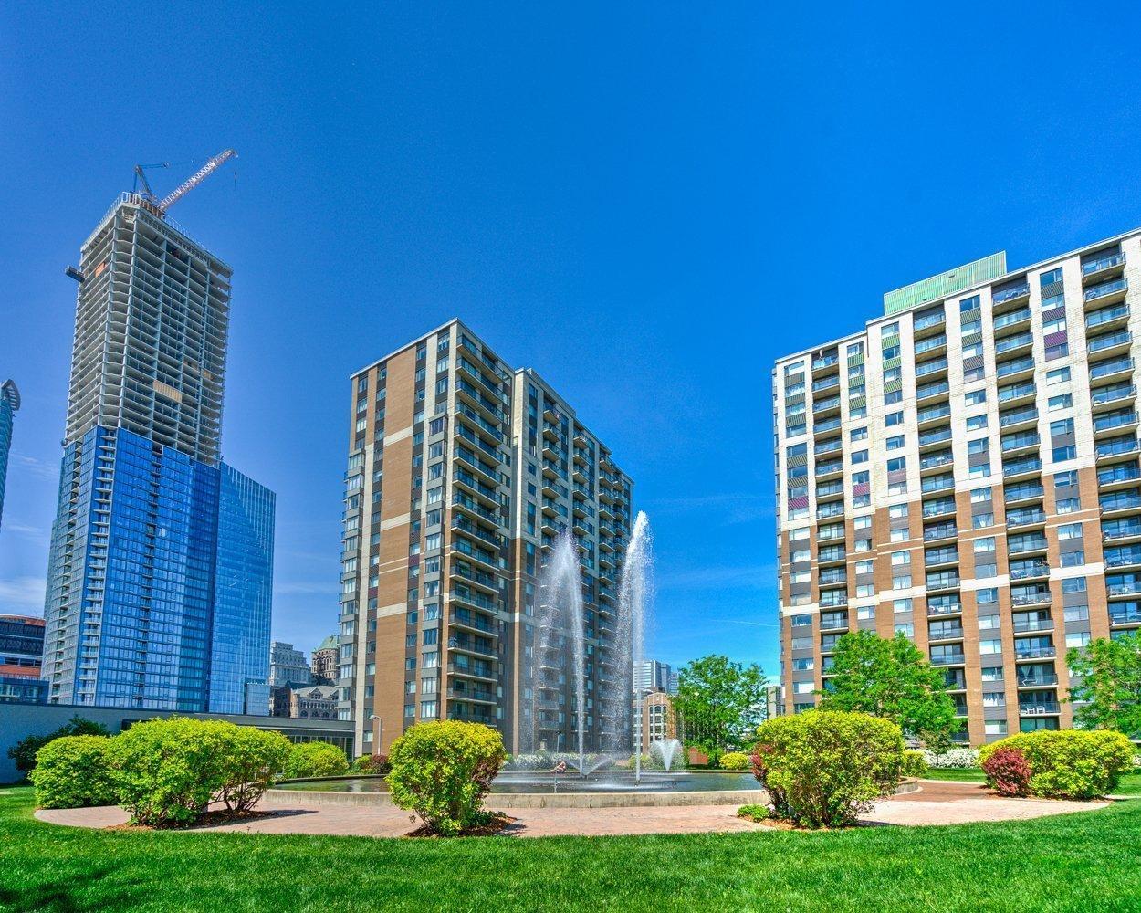 









1280


Rue St-Jacques

, 1106,
Montréal (Ville-Marie),




QC
H3C0G1

