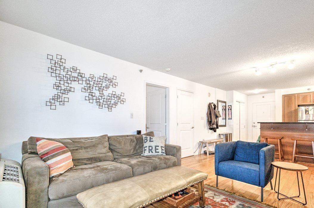 









1280


Rue St-Jacques

, 1106,
Montréal (Ville-Marie),




QC
H3C0G1

