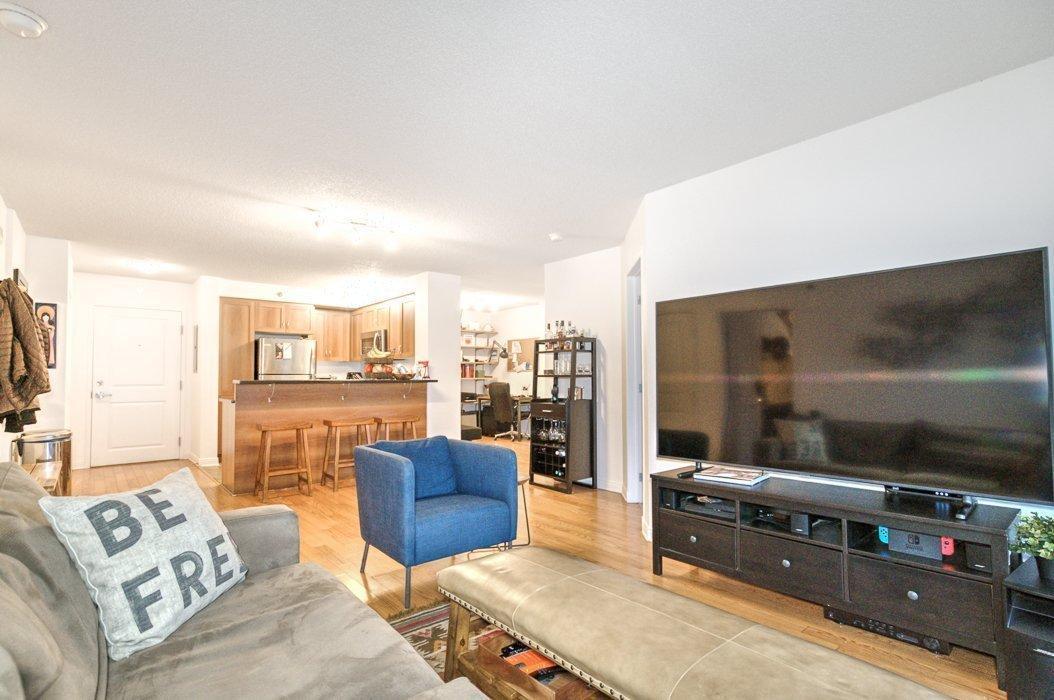 









1280


Rue St-Jacques

, 1106,
Montréal (Ville-Marie),




QC
H3C0G1

