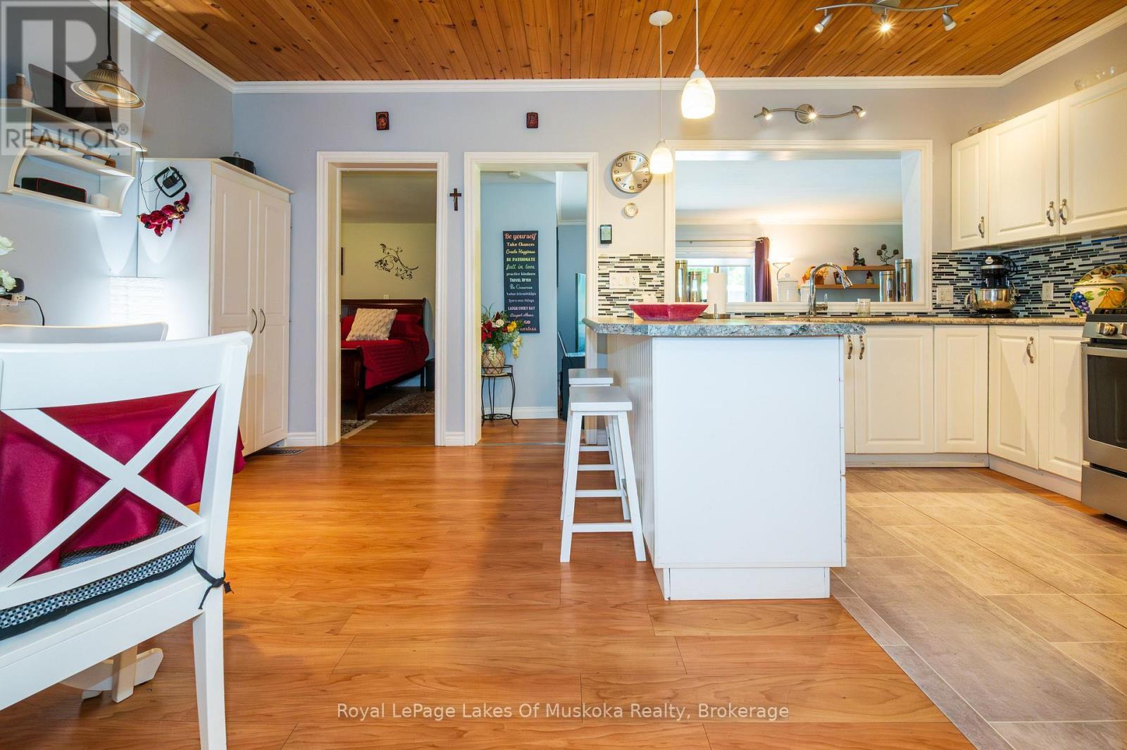 












1814 PORT CUNNINGTON ROAD

,
Lake of Bays (Franklin),




Ontario
P0A1H0

