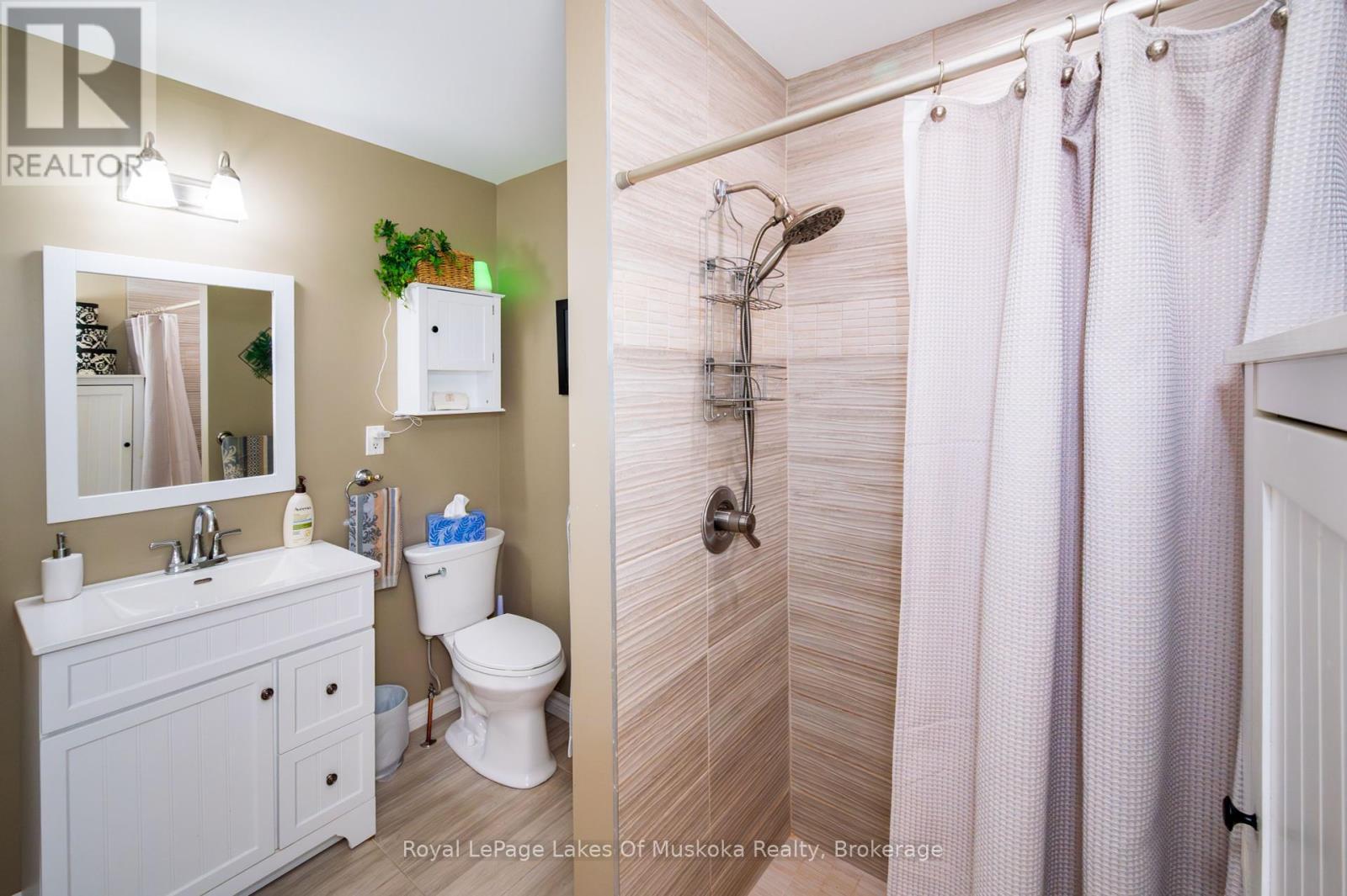 












1814 PORT CUNNINGTON ROAD

,
Lake of Bays (Franklin),




Ontario
P0A1H0

