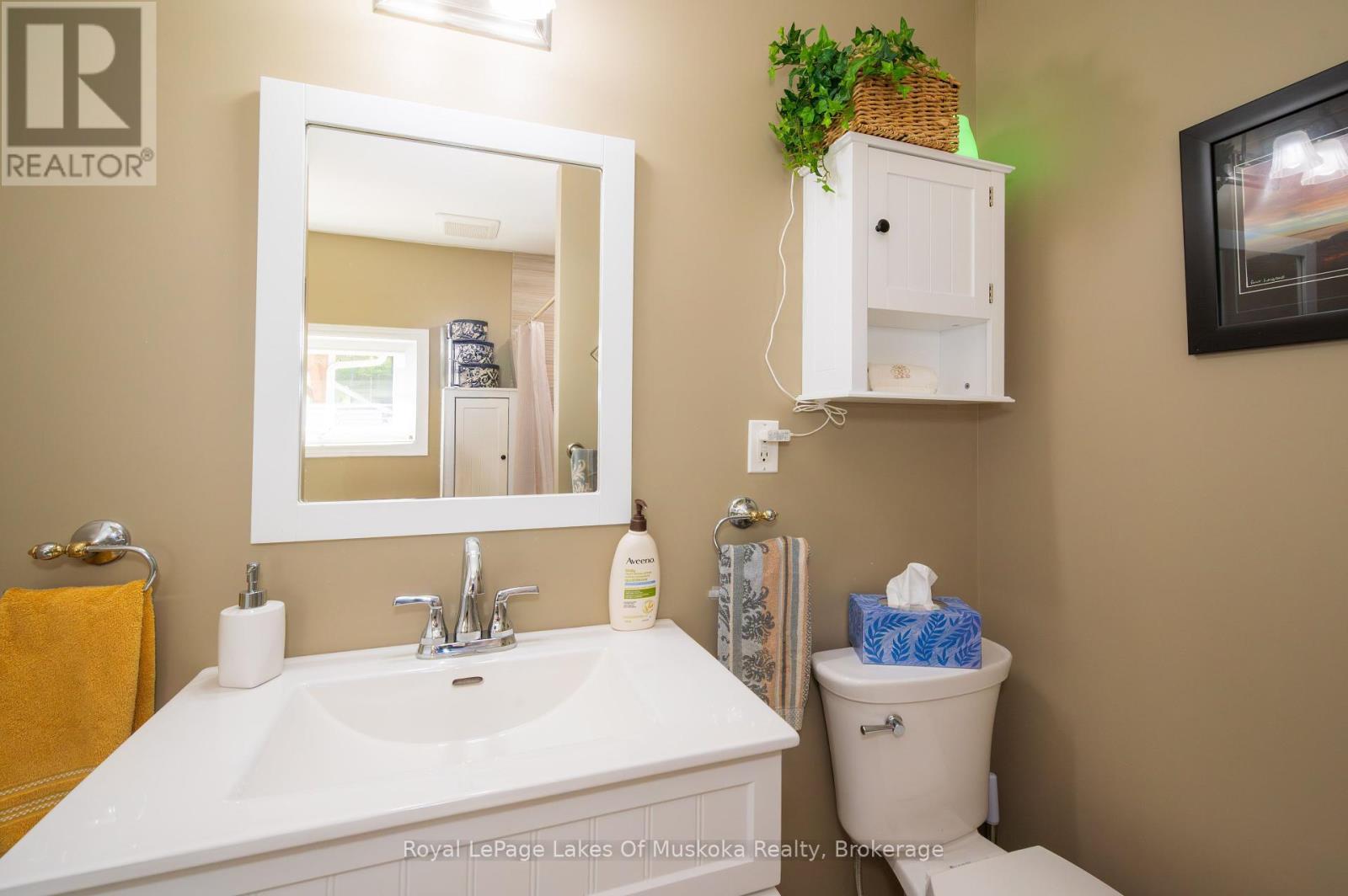 












1814 PORT CUNNINGTON ROAD

,
Lake of Bays (Franklin),




Ontario
P0A1H0

