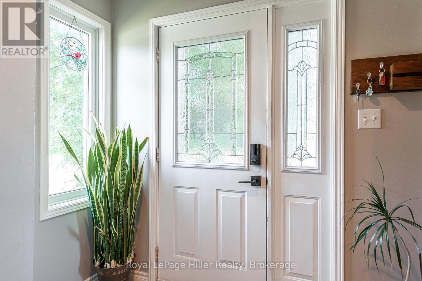 












421 GREENWOOD DRIVE

,
Stratford,




Ontario
N5A7S7


