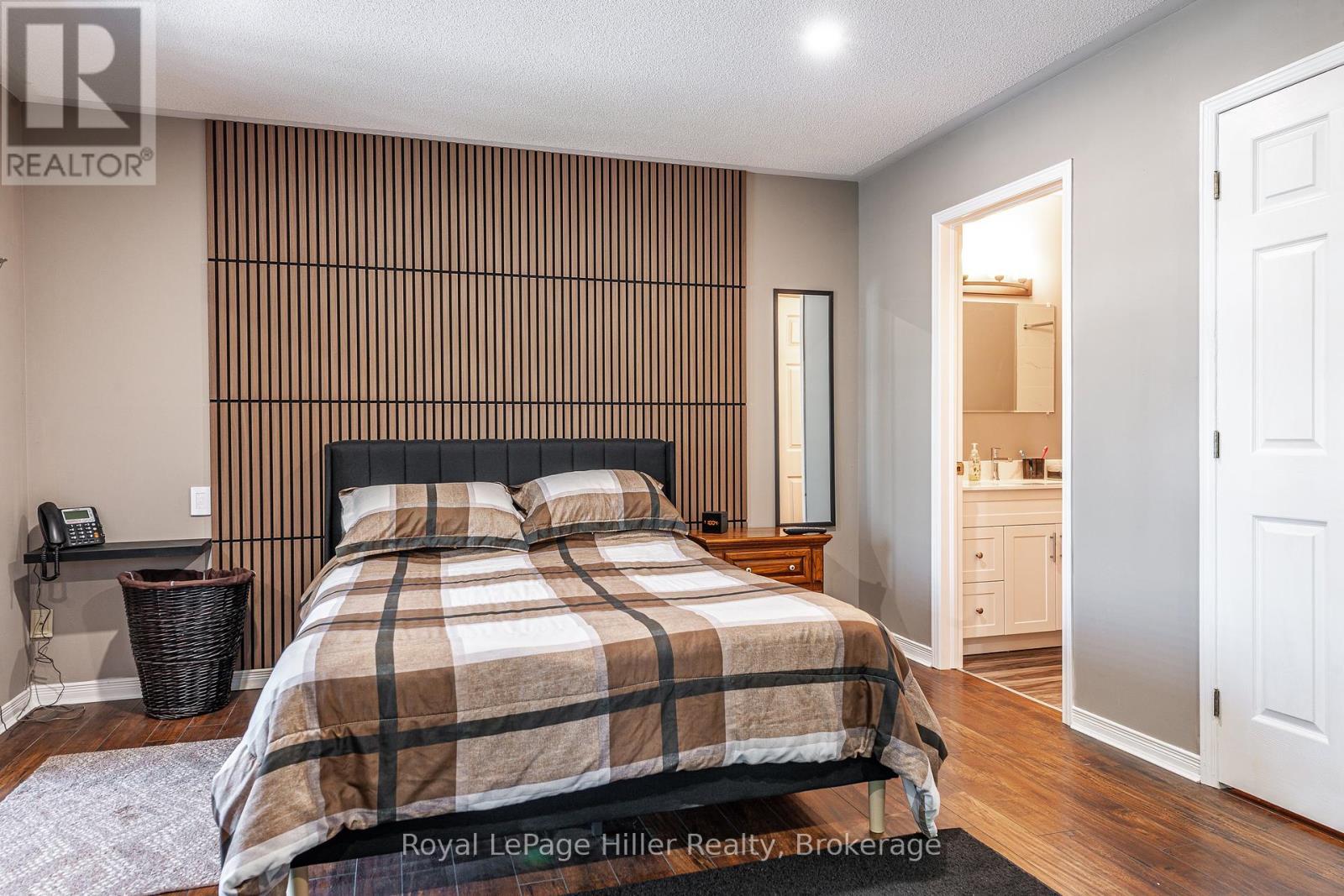 












421 GREENWOOD DRIVE

,
Stratford,




Ontario
N5A7S7


