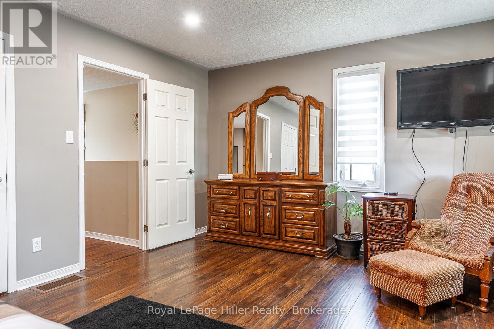 












421 GREENWOOD DRIVE

,
Stratford,




Ontario
N5A7S7

