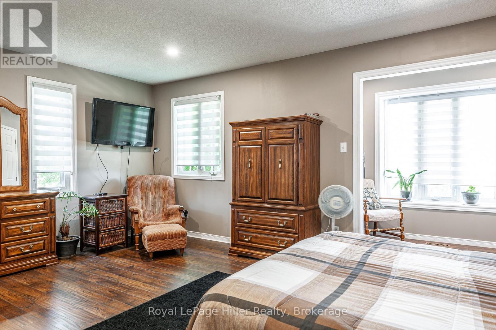 












421 GREENWOOD DRIVE

,
Stratford,




Ontario
N5A7S7

