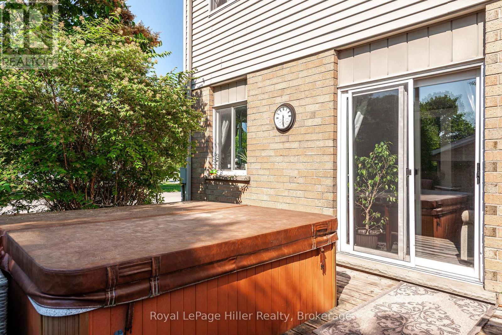 












421 GREENWOOD DRIVE

,
Stratford,




Ontario
N5A7S7

