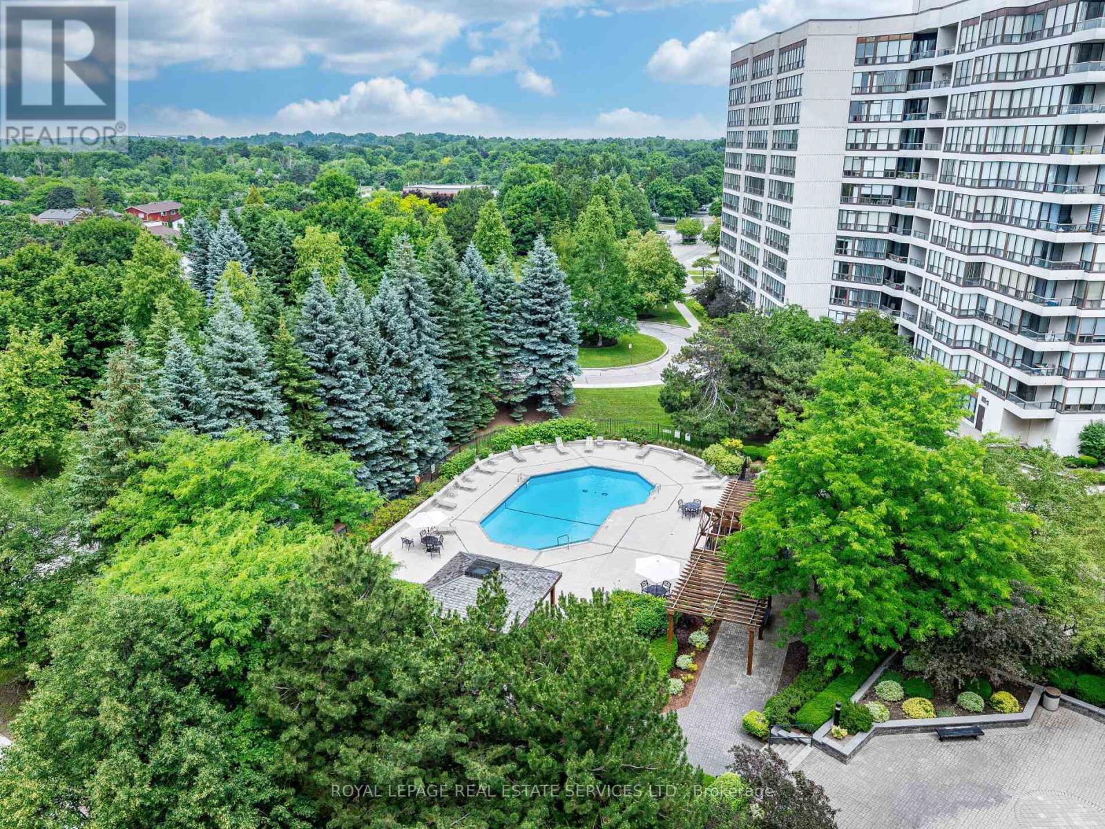 












908 - 12 LAURELCREST STREET

,
Brampton,




Ontario
L6S5Y4

