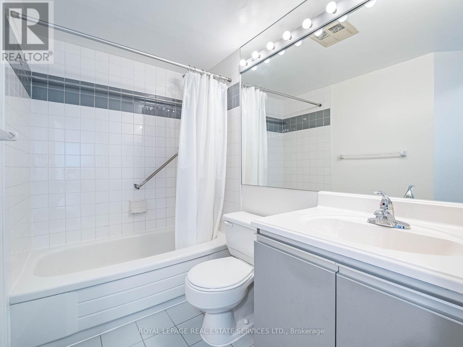 












908 - 12 LAURELCREST STREET

,
Brampton,




Ontario
L6S5Y4

