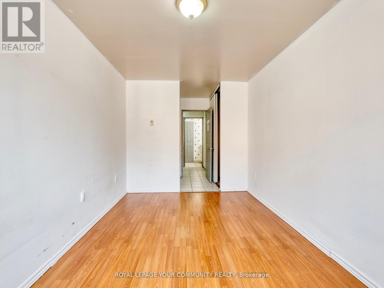 












1006 - 100 MORNELLE COURT

,
Toronto,




Ontario
M1E4X2

