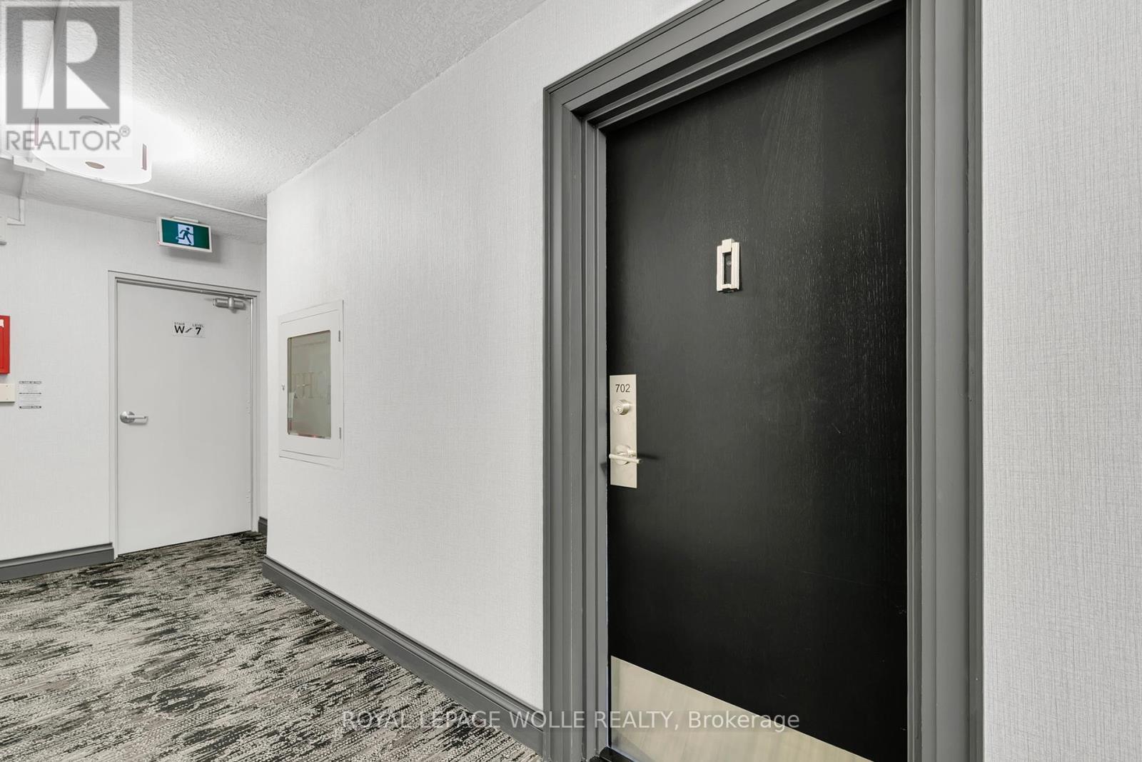 












702 - 81 CHURCH STREET

,
Kitchener,




Ontario
N2G4M1

