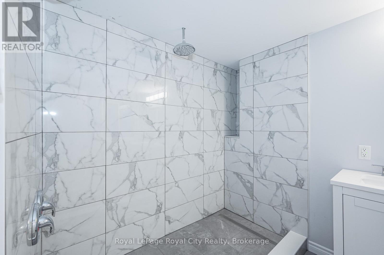 












236 IRONWOOD ROAD

,
Guelph (Kortright West),




Ontario
N1G3G1

