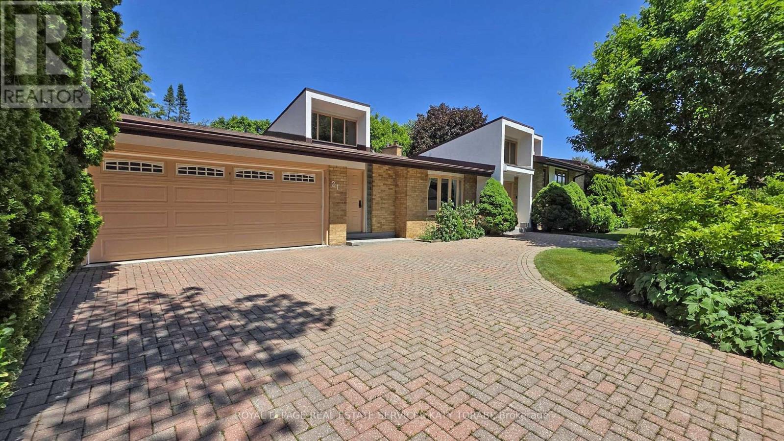 












21 BANBURY ROAD

,
Toronto,




Ontario
M3B2K5

