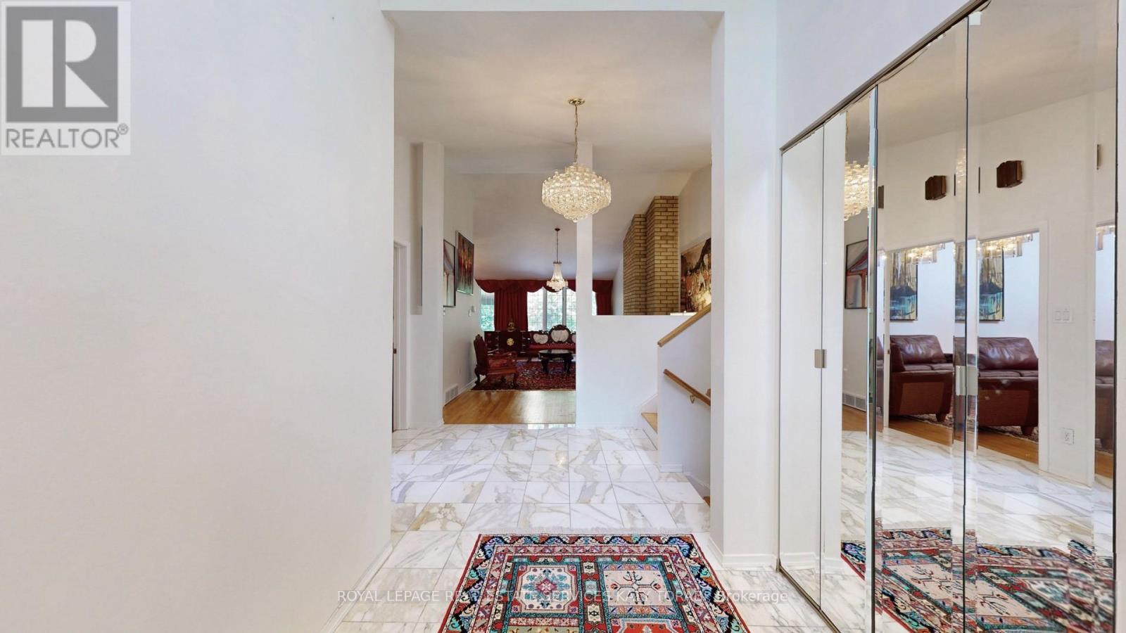 












21 BANBURY ROAD

,
Toronto,




Ontario
M3B2K5

