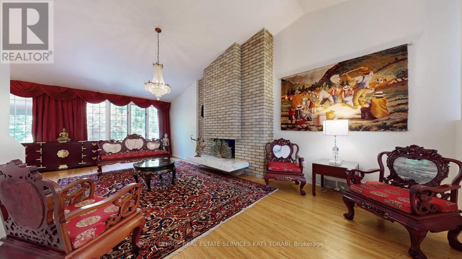 












21 BANBURY ROAD

,
Toronto,




Ontario
M3B2K5

