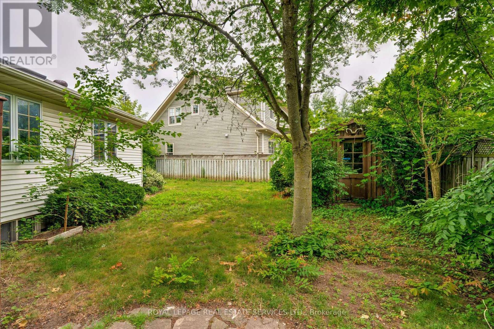 












478 AVON CRESCENT

,
Oakville,




Ontario
L6J2T4

