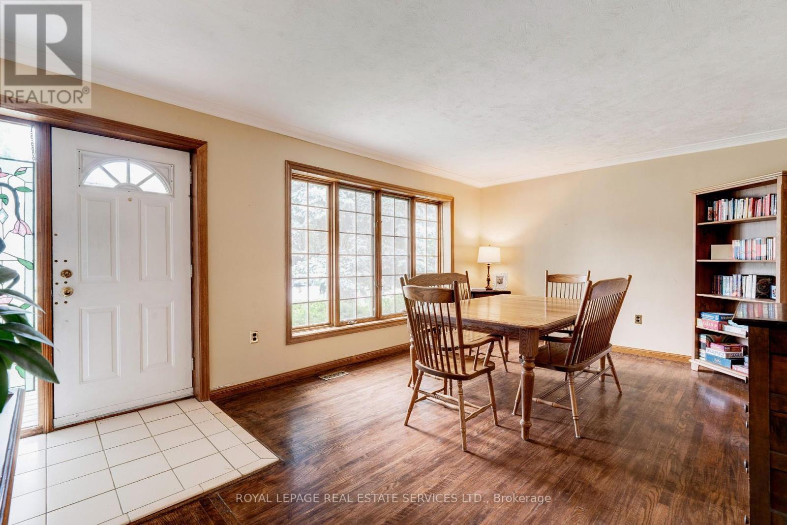 












478 AVON CRESCENT

,
Oakville,




Ontario
L6J2T4

