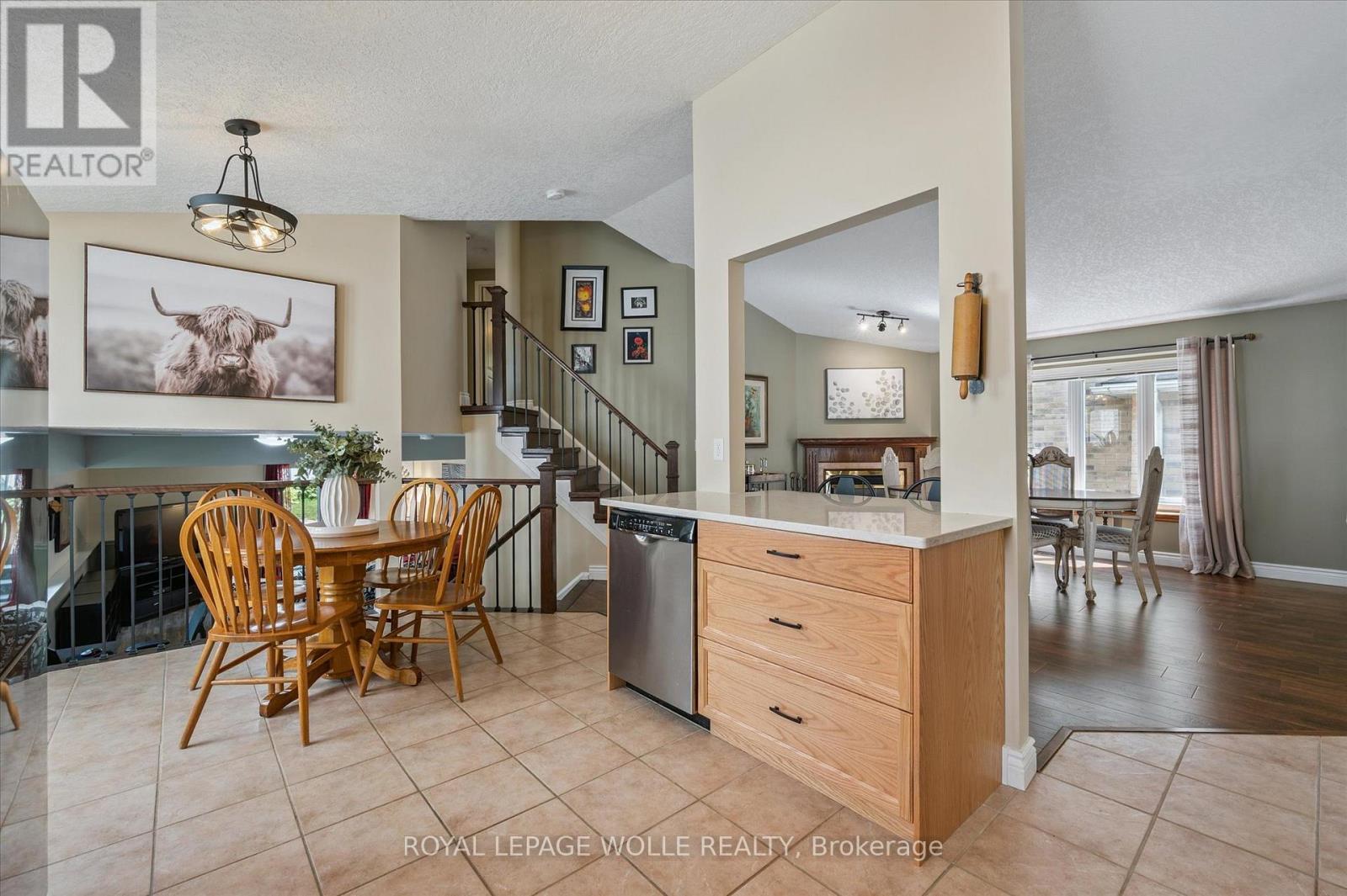 












576 WINDJAMMER WAY

,
Waterloo,




Ontario
N2K3Z5


