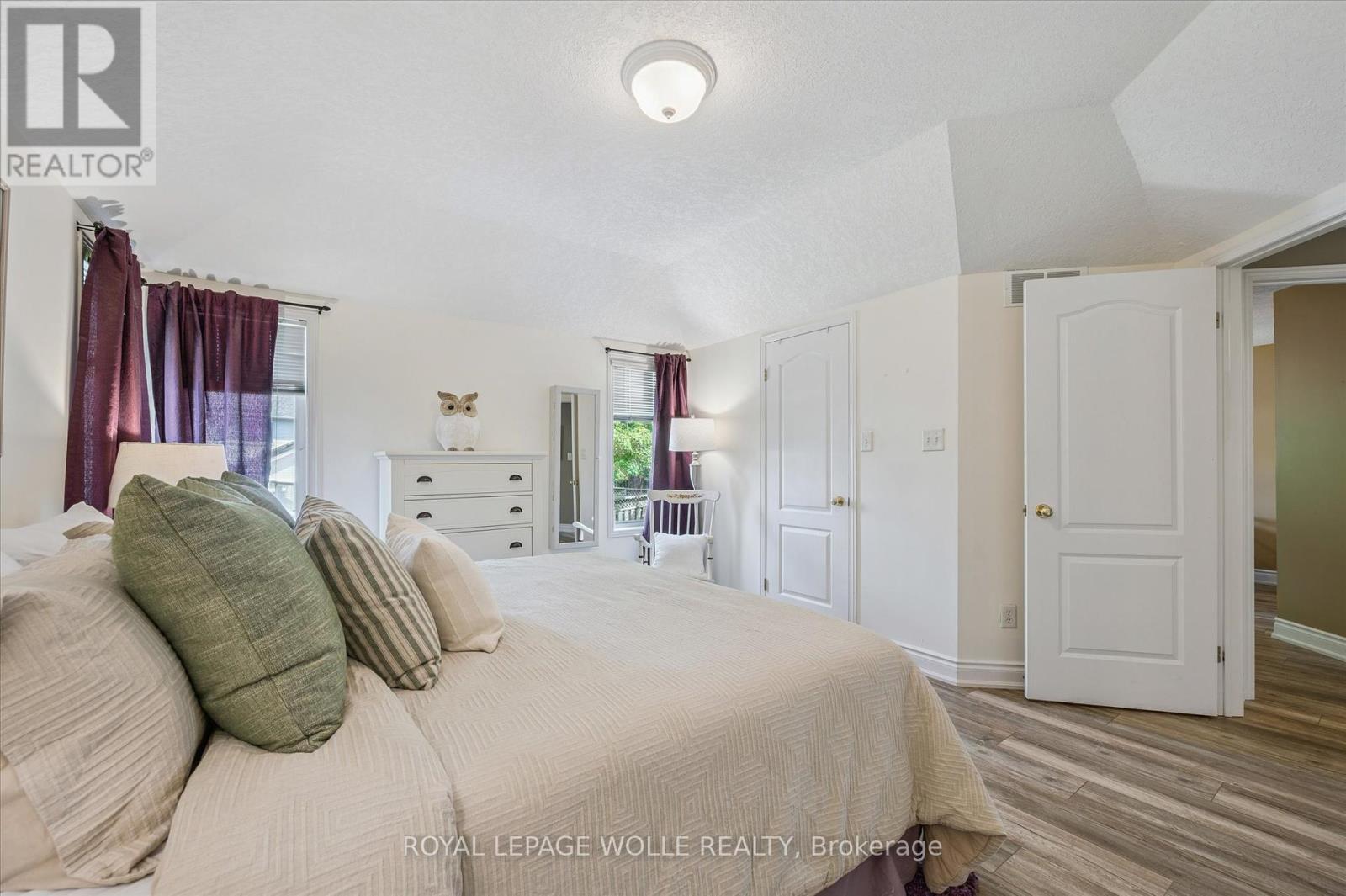 












576 WINDJAMMER WAY

,
Waterloo,




Ontario
N2K3Z5

